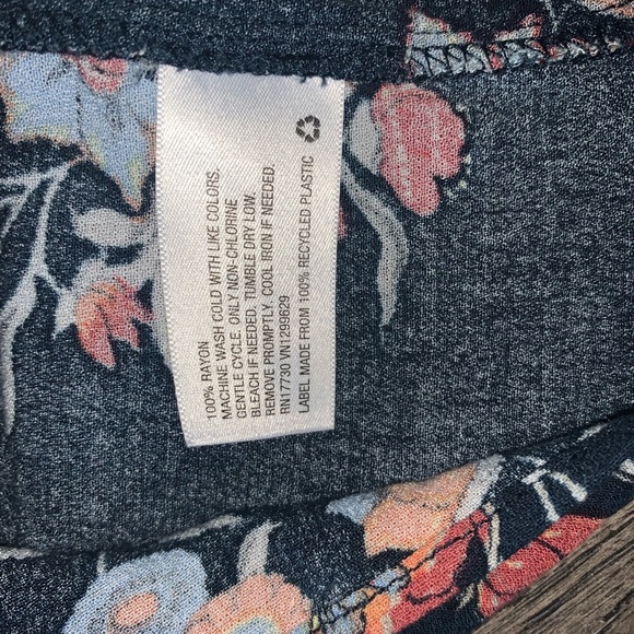 Xhilaration Navy & Multi-Colored Floral Romper - Picture 6 of 7